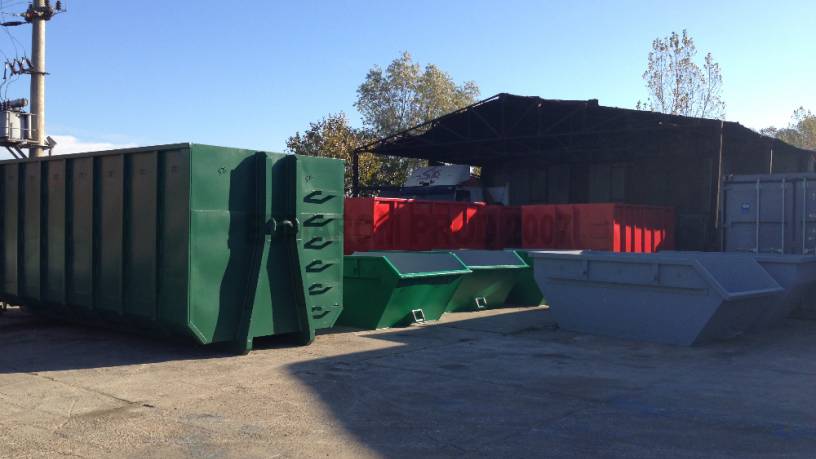 Producator containere metalice Skip Absetz