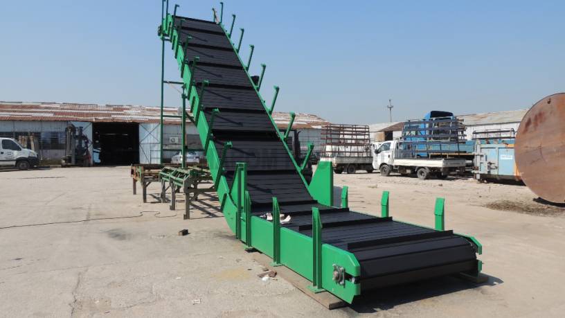 Banda transportoare deseuri